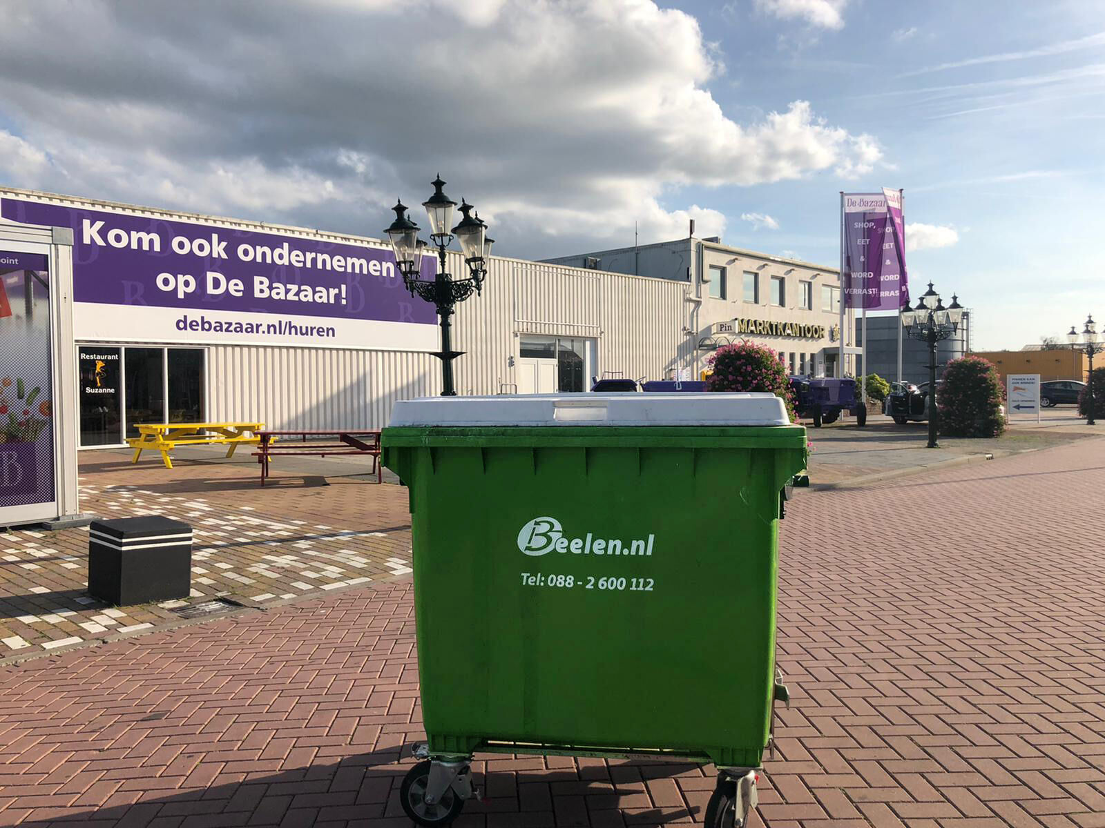 De Bazaar en Bnext.nl pakken samen afvalverwerking aan